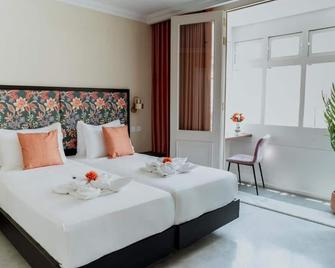 King Charles Hotel - Valletta - Bedroom