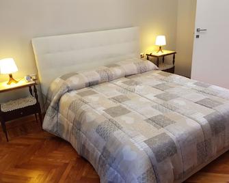 Appartamento Rosalba - Asti - Sypialnia