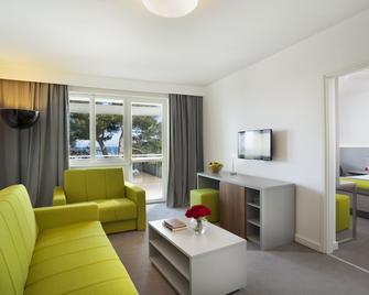 Maistra Select Pineta Hotel - Vrsar - Living room