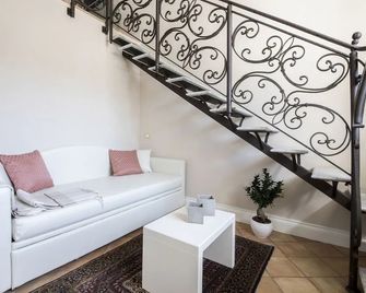 Boutique - Lodge & Suites - Crotone - Scale