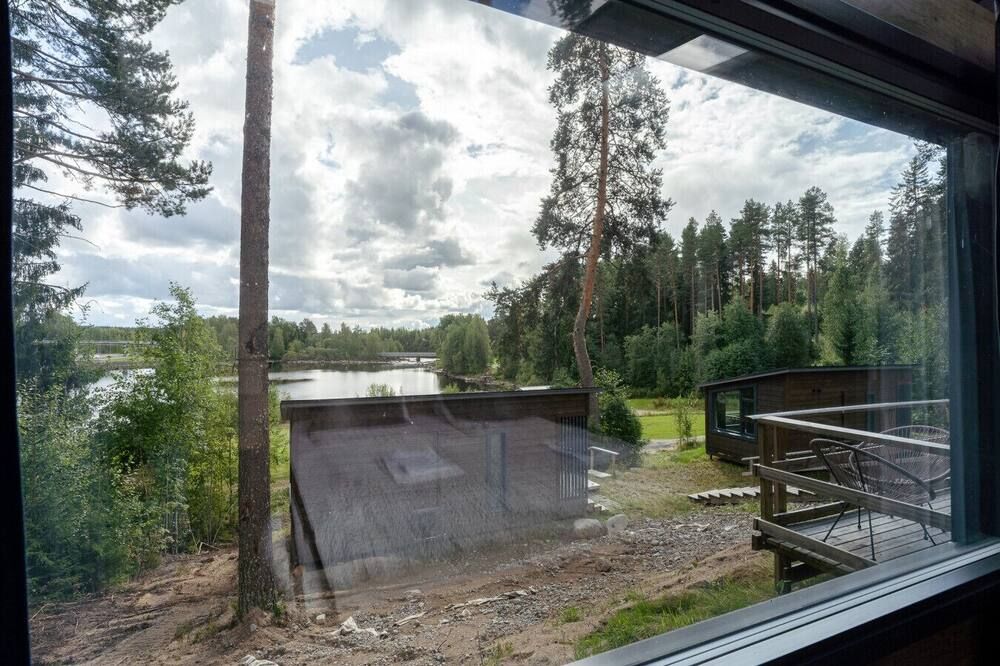 Comfy Suite with Terrace and Lake Views - Laukaa - Balkon