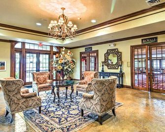 Cozy Pointe Royale Condo about 4 Mi to Table Rock Lake - Branson - Lobby