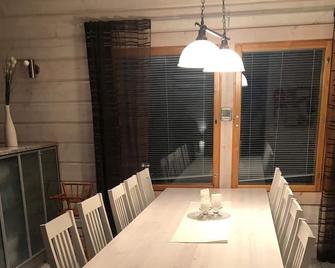 Relax and ski in a luxury log cabin in Lapland, Finland - Kittilä - Restaurant