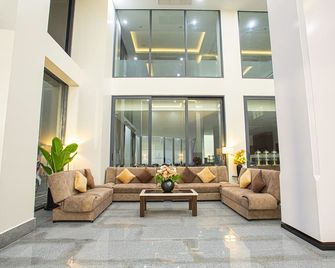 Nalada Hotel - Paôy Pêt - Lobby