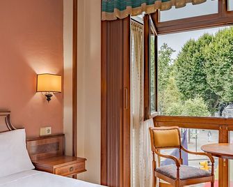 B&b Hotel Gijón Centro Begoña - Gijón - Schlafzimmer