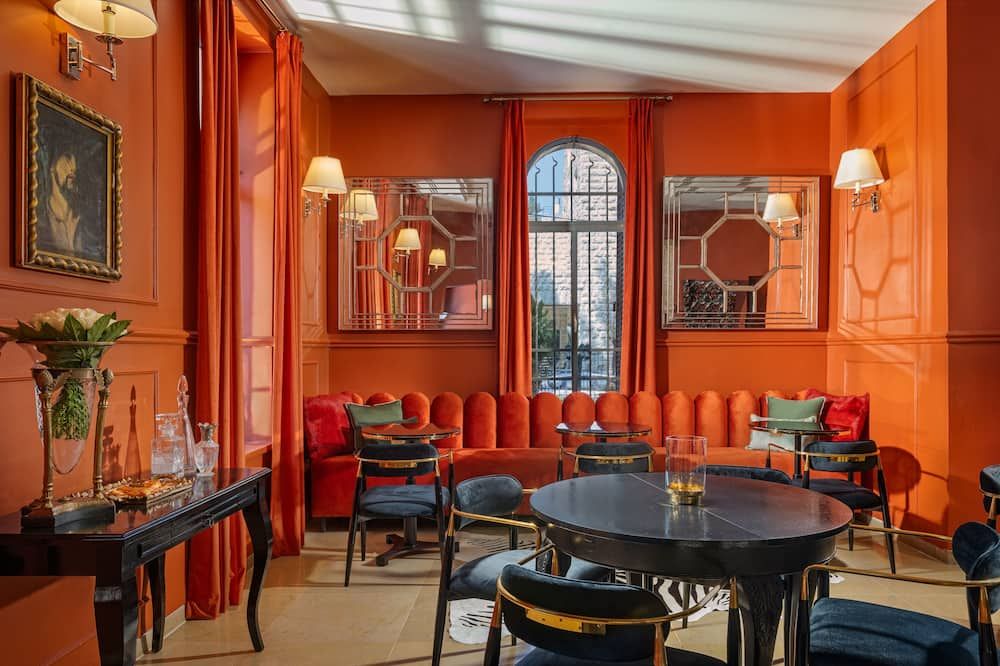 فيلا باموشافا - إيه ميمبر أوف براون هوتلز