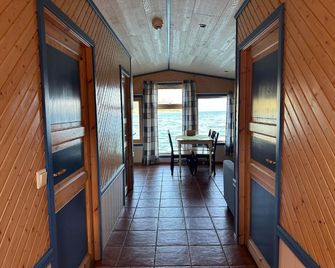 Fjordcamp - Bø i Vesterålen - Pasillo