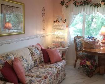 Snowbirds or Ropers Come To Sunny Arizona! - Wickenburg - Huiskamer