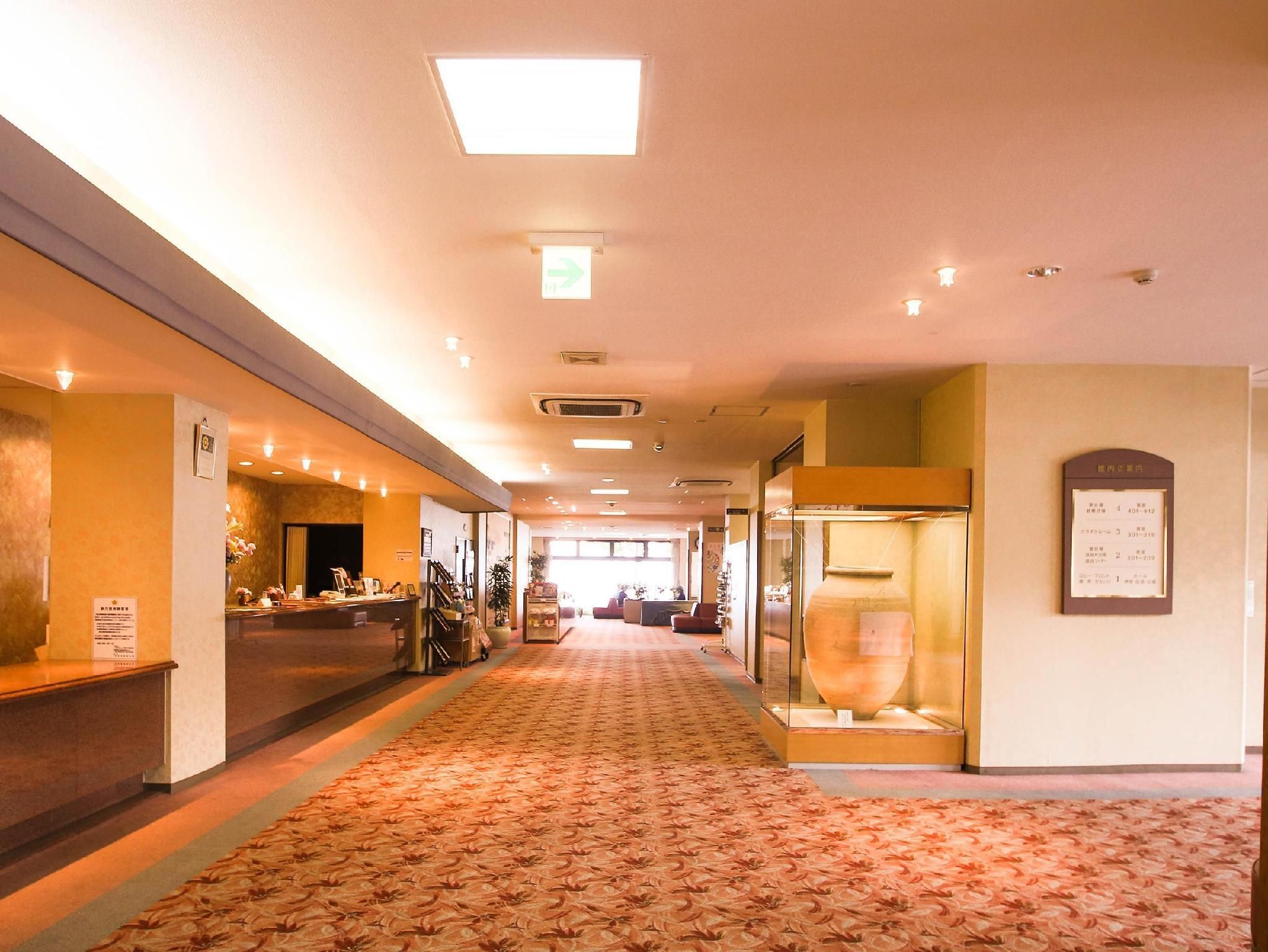 Ayaha Lakeside Hotel - Ōtsu - Lobby
