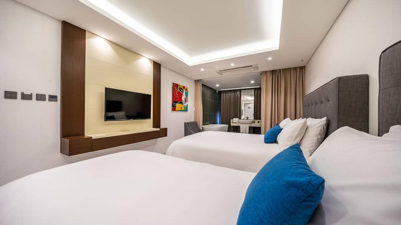 Sweet May Seogwipo Hotel