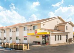 Super 8 by Wyndham Moberly MO - Moberly - Gebouw