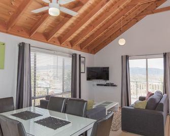 Kestrels Rest 116 Gippsland Street - Jindabyne - Comedor
