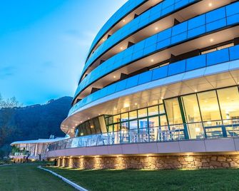 Eau Thermale Avène l'hôtel - Avène - Edificio