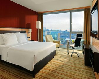 Courtyard by Marriott Düsseldorf Hafen - דיסלדורף - חדר שינה