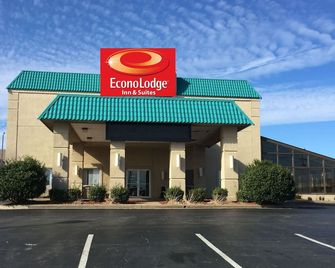 Econo Lodge Inn and Suites Joplin - Joplin - Building