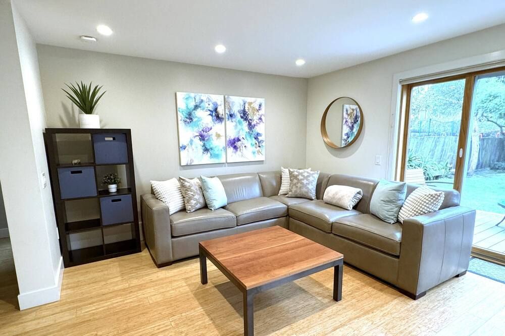 Modern Outer Sunset One Bedroom (30 days min stay) - סן פרנסיסקו - סלון