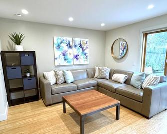 Modern Outer Sunset One Bedroom (30 days min stay) - סן פרנסיסקו - סלון