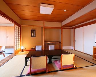 Yorozuya - Yamanouchi - Dining room