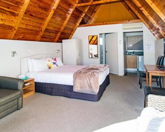 Mountain Chalets Motel - Twizel - Schlafzimmer