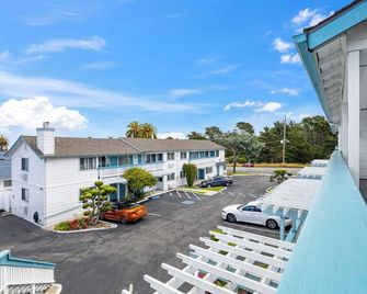 Arbor Inn Monterey - Monterey