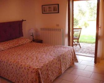 Villaggio Del Sole - Giove - Спальня