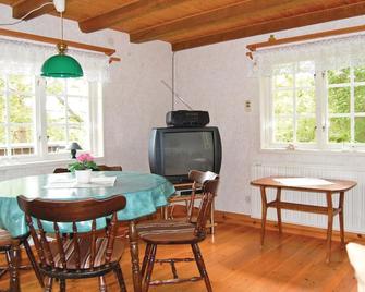Holiday Home Loaklev Vetlanda Ii - Vetlanda - Їдальня