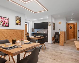 La Douce Pomme - Saint-Pierre - Comedor