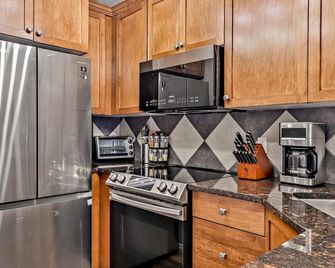 The Lambeth By Samsara Resort Private Entry Panorama Top View 2br And 2bth - كانمور - مطبخ