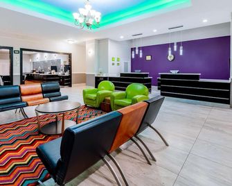 La Quinta Inn & Suites by Wyndham Alamo - McAllen East - Alamo - Lobby