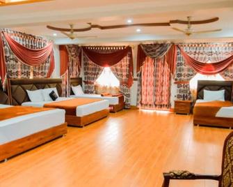 Khan Continental Hotel & Restaurant - Mānsehra - Bedroom