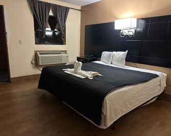 Circle Motor Lodge - South Amboy