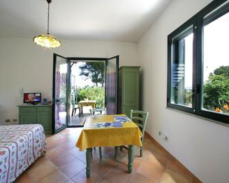 Brezza d'Estate - Valderice - Essbereich