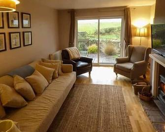 Bridleway Cottage - High Bentham - Living room