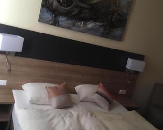 Hotel Hechinger-Hof - Hechingen - Bedroom