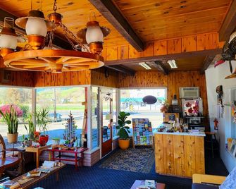 The Ranch Motel - Oakland