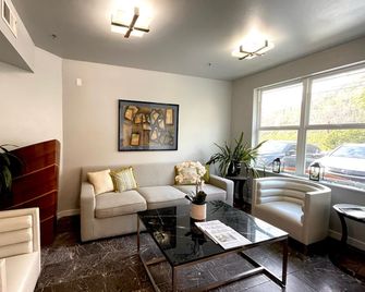 Tides Inn & Suites - Port Townsend - Huiskamer