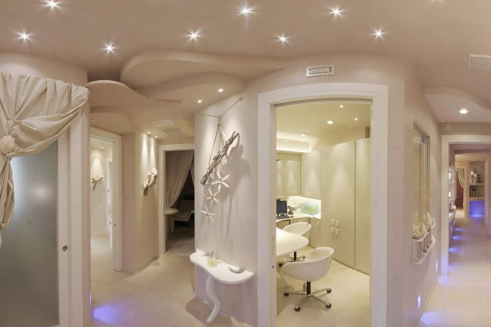 Suite & Spa Mirabel - Aquileia - Gang