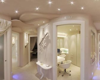 Suite & Spa Mirabel - Aquileia - Gang