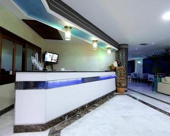 Hotel La Perla - Al Hoceïma - Front desk