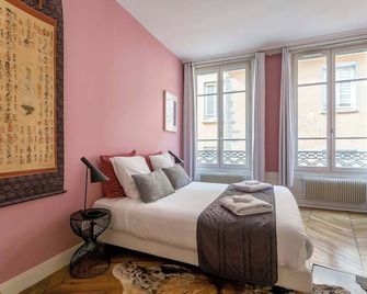 Curiosité - Furnished apartment - Downtown Lyon - Lyon - Chambre