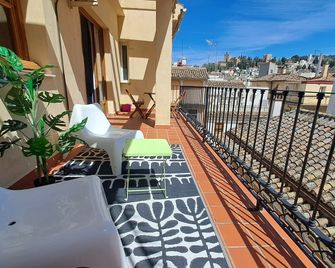 Nest Style Granada - Granada - Balcony