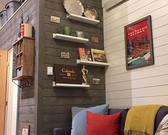Tiny Treat in South Main (now with AC) - Buena Vista - Lobby