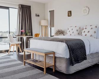 Big Heart Beach - Kokatahi - Sovrum