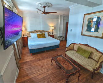 Hotel St. Michel - Coral Gables
