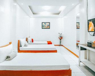 RedDoorz @ S & L Apartelle Daraga Albay - Legazpi City - Sypialnia