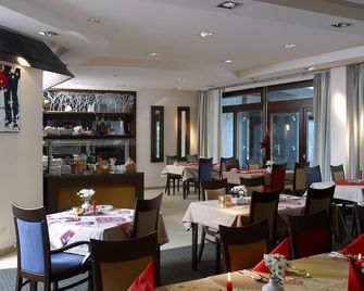 Orbtal - Bad Orb - Restaurant