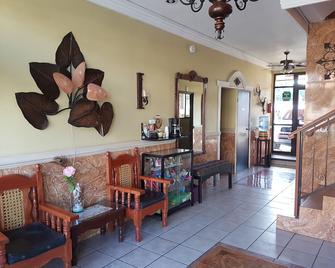 Hotel La Finca - Madero - Lobby