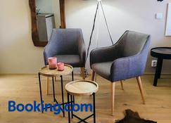 Best Place and Comfort Apartments - Brno - Living room