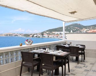 Hotel Karacam - Foça - Balcony