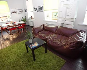 Funkey Hostel - 노보시비르스크 - 거실